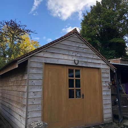 Cosy 1 Bedroom Country Lodge With Free Parking Watlington  外观 照片